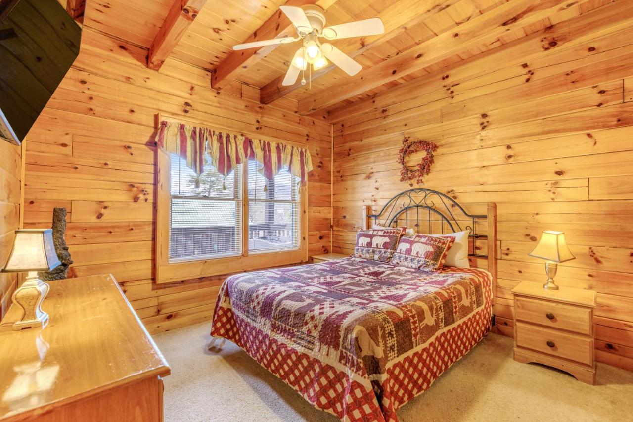 Papaw'S Bear Den Villa Pigeon Forge Exterior photo