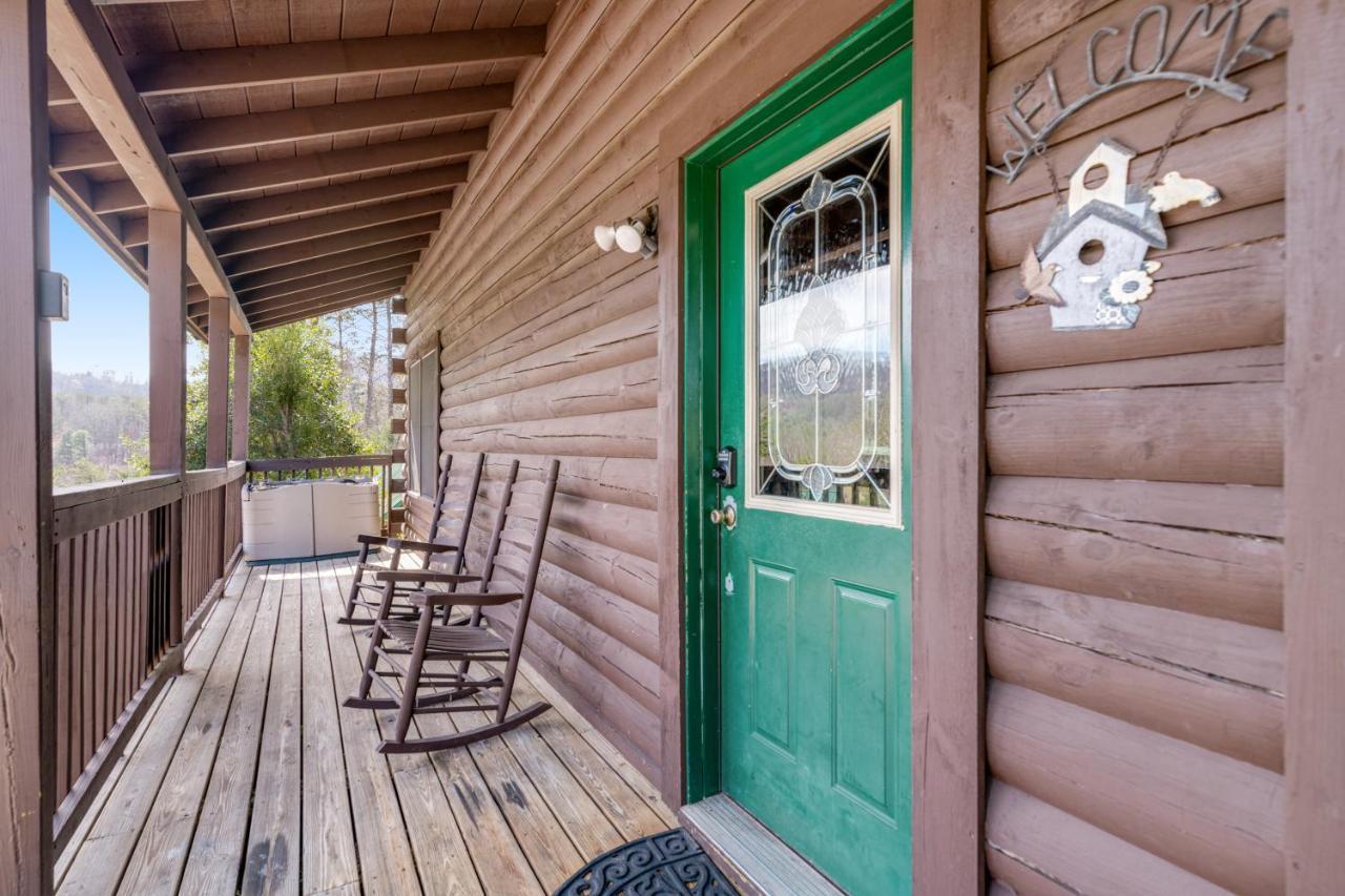 Papaw'S Bear Den Villa Pigeon Forge Exterior photo