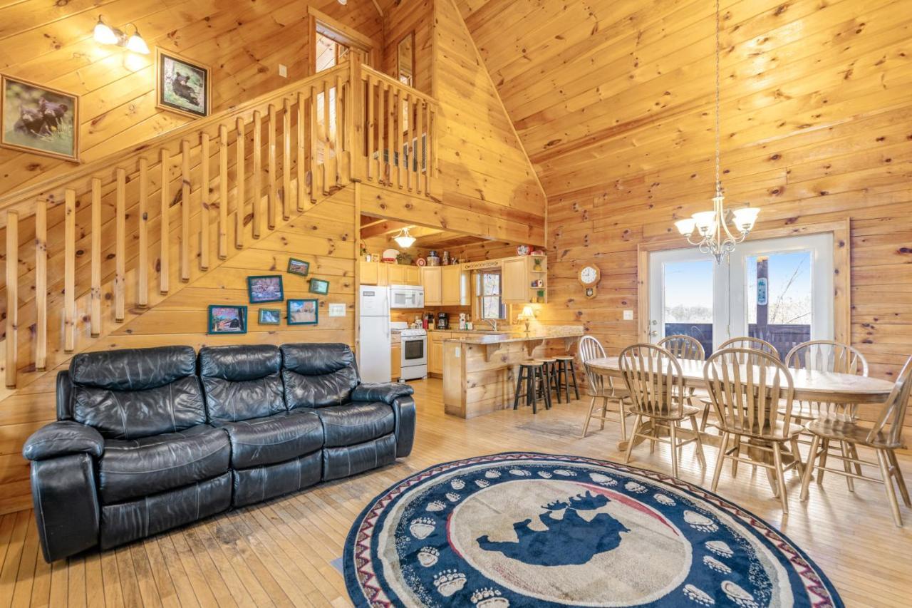 Papaw'S Bear Den Villa Pigeon Forge Exterior photo